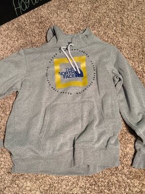 The North Face Gray Pullover Hoodie - Large